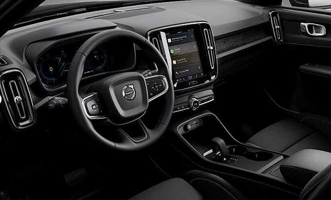 Volvo EX40 Fully Electric Single M. Extended Range RWD Plus Black Edition