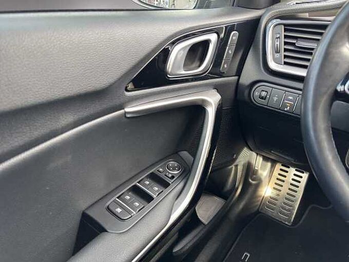 Kia cee'd Platinum Edition