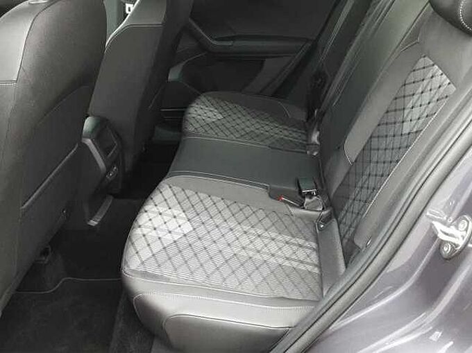 Volkswagen T-Cross 1.0 TSI 85 kW R-Line
