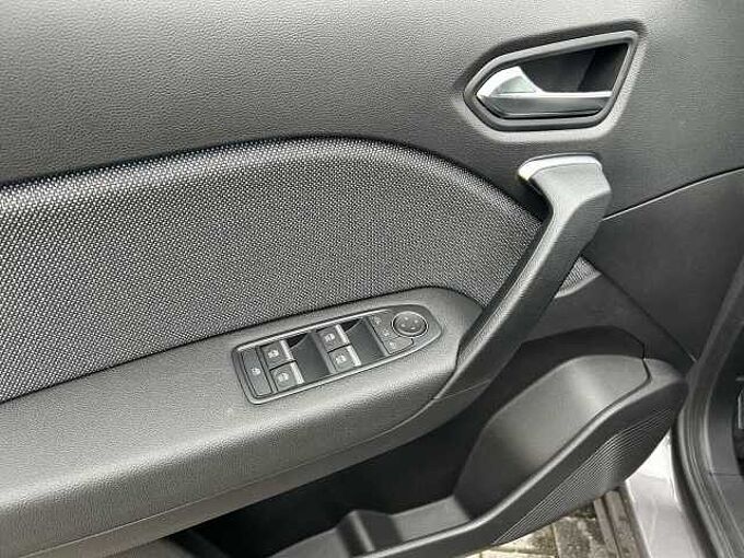 Renault Captur Mild Hybrid 140 EDC TECHNO