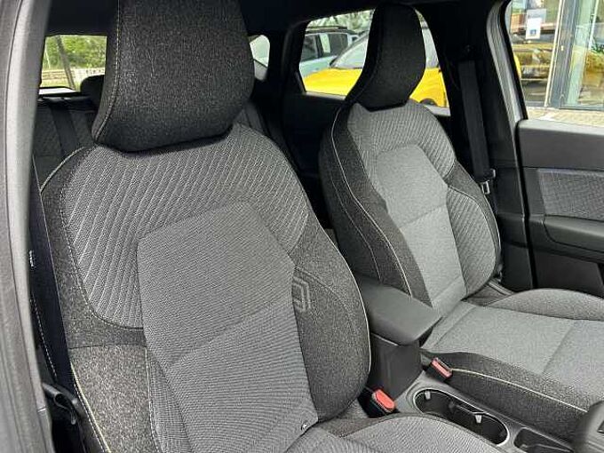 Renault Captur Mild Hybrid 140 EDC TECHNO
