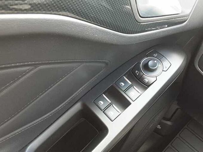 Ford Focus ST-Line X