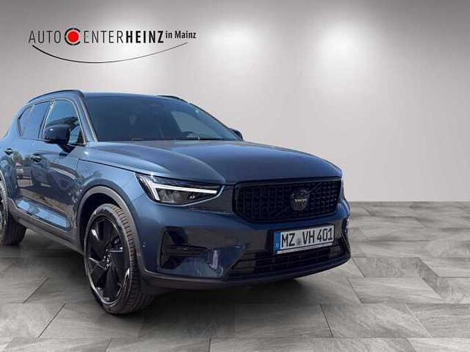 Volvo XC40 B3 B DKG Plus Black Edition