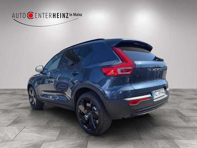 Volvo XC40 B3 B DKG Plus Black Edition