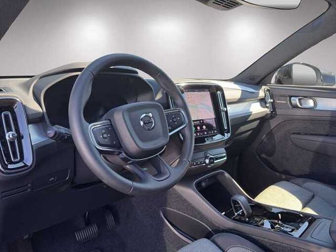 Volvo XC40 B3 B DKG Plus Black Edition