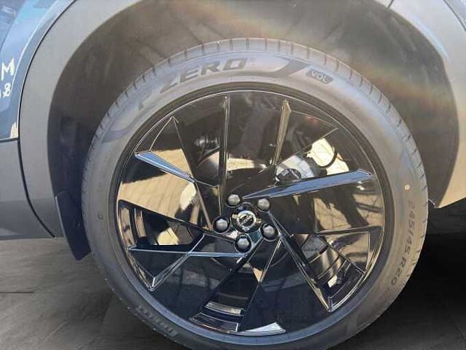 Volvo XC40 B3 B DKG Plus Black Edition