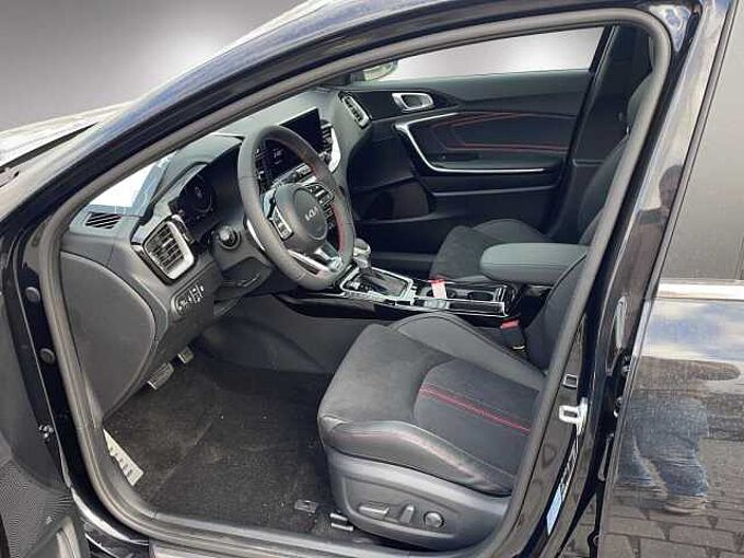 Kia Ceed 1.6 T-GDI DCT7 OPF GT 