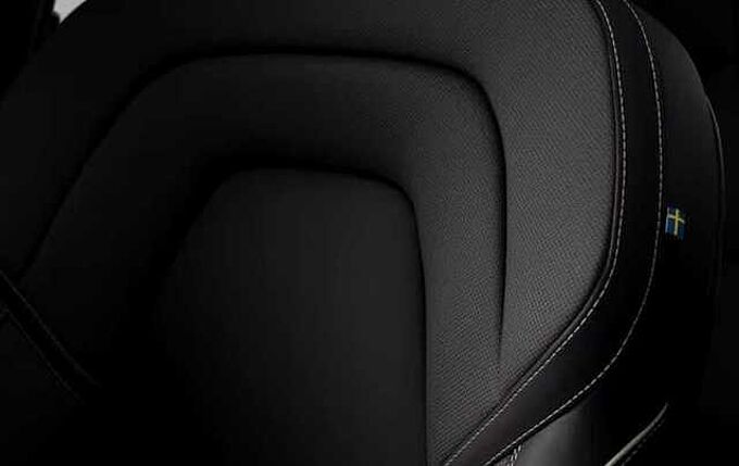 Volvo XC60 Plug-In-Hybrid T6 AWD Recharge Plus Black Edition