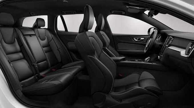 Volvo V60 Plus, B4 Mild-Hybrid, Diesel, Dark