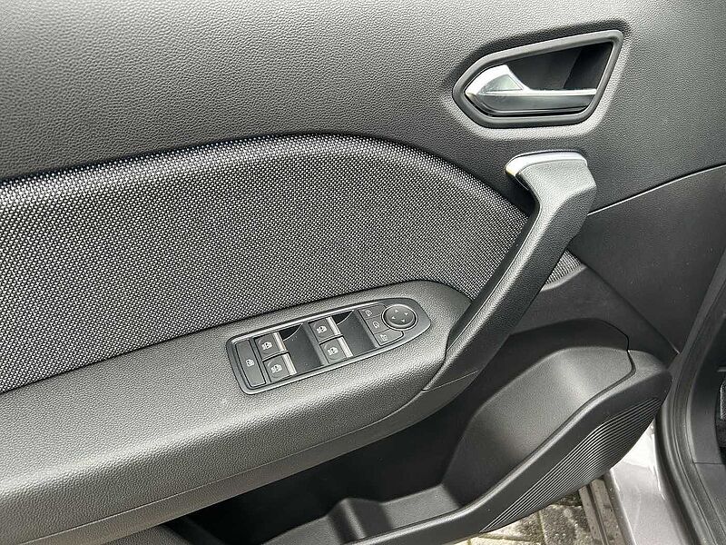 Renault Captur Mild Hybrid 140 EDC TECHNO