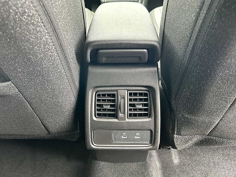 Renault Captur Mild Hybrid 140 EDC TECHNO