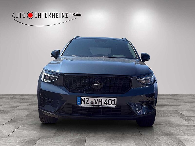 Volvo XC40 B3 B DKG Plus Black Edition