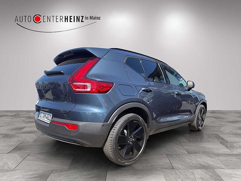Volvo XC40 B3 B DKG Plus Black Edition