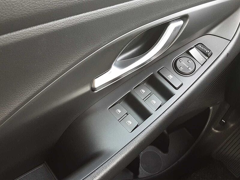 Hyundai i30 Edition 30+ Mild-Hybrid