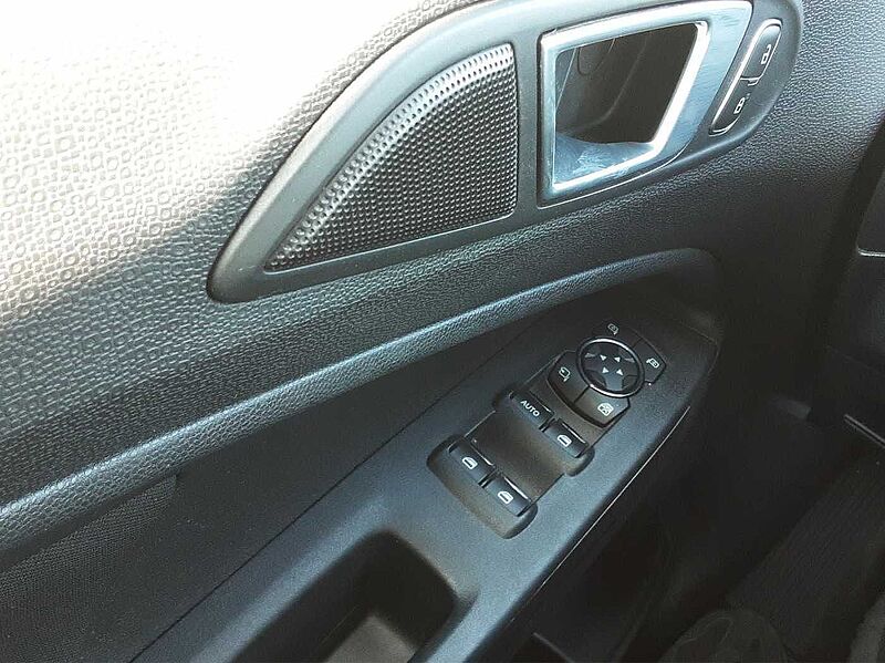 Ford EcoSport Cool & Connect