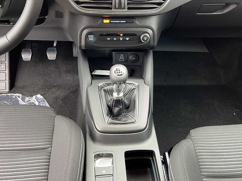 Ford Focus 1.0 EcoBoost Hybrid TITANIUM X
